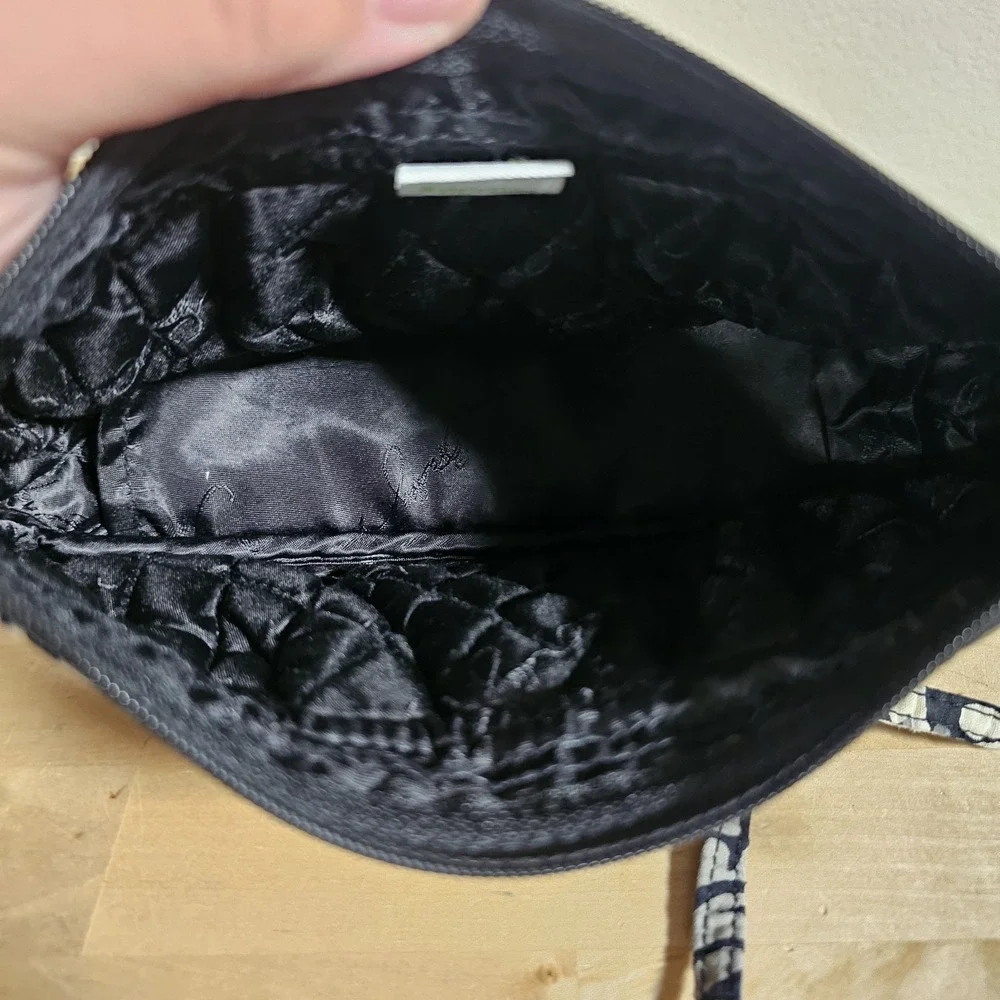 Vera Bradley Retired Baroque Frannie Style Crossbody Purse Shoulder Bag‎